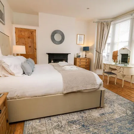 Seafarers * Scarborough